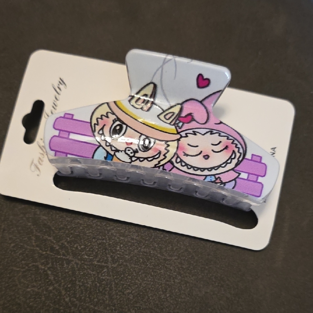(J52) Labubu Pink And Whit Claw HairClip